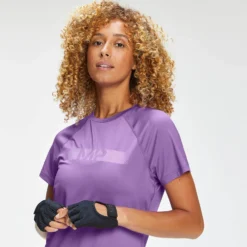 MP Women's Graffiti Graphic Training T-Shirt - Deep Lilac -Damen Fitnessbekleidung Verkäufe 12847661 1474882696934883