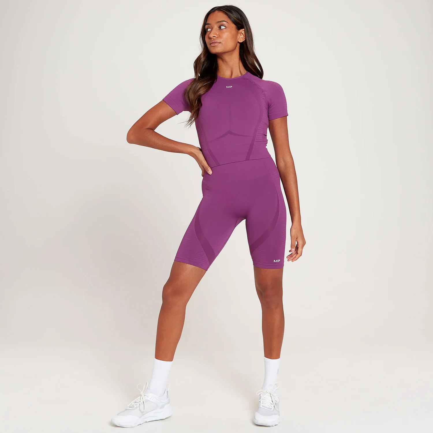 MP Women's Tempo Seamless Short Sleeve Crop Top - Purple 4 MP Women's Tempo Seamless Short Sleeve Crop Top - Purple – Bild 2